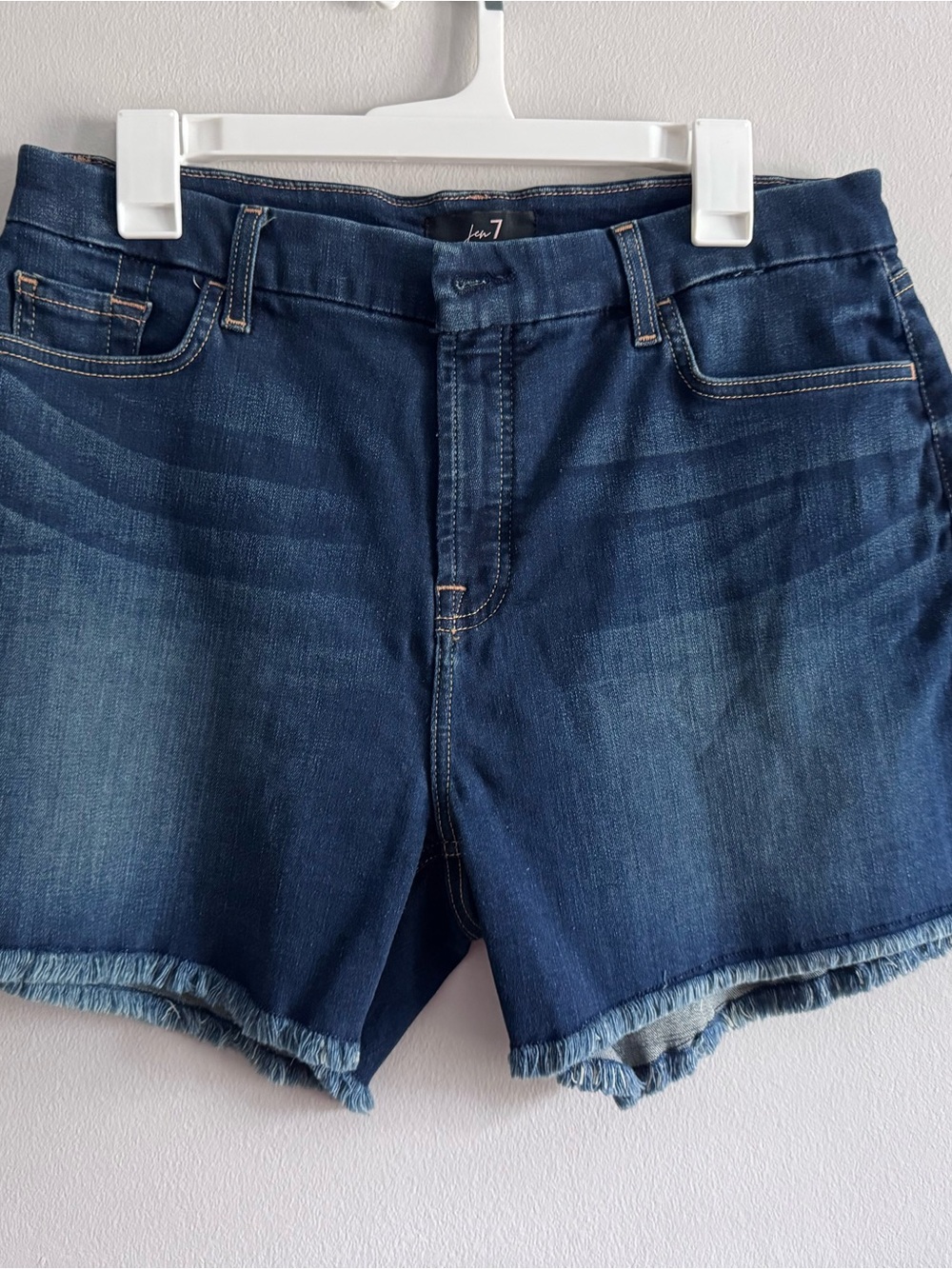 Jen7 by 7 For All Mankind Teresa Fray Hem Short Indigo - Size 12